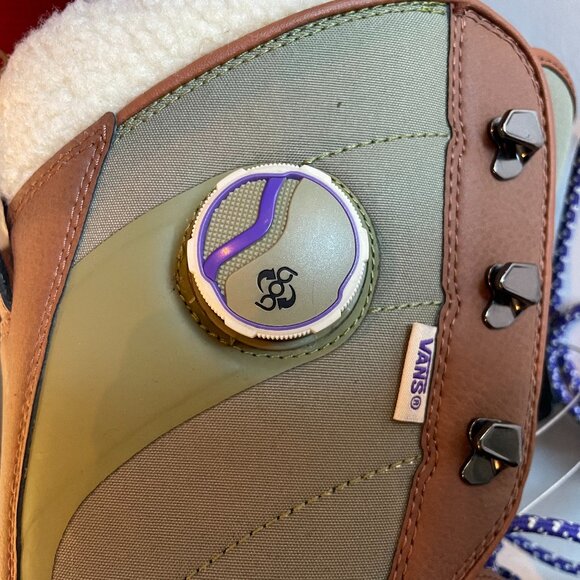 Never Worn Vans Ferra - Hana Beaman's Pro Model Snowboard Boots | Women's Size 8 - Picture 8 of 11